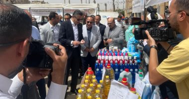 وزير التموين يفتتح المرحلة الثانية من سوق اليوم الواحد بمدينة نصر وزير التموين يفتتح المرحلة الثانية من سوق اليوم الواحد بمدينة نصر