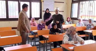 رئيس أزهر الإسماعيلية يتابع امتحانات الابتدائية والإعدادية بالتل الكبير