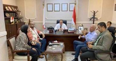 مستشار رئيس الوزراء يتابع المشروعات القومية بقطاعى المياه والصرف بسوهاج