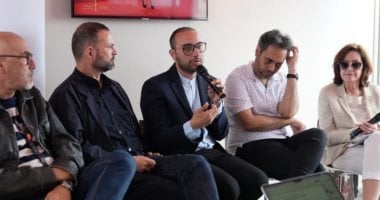 الشبكة نيوز : 
                                            القاهرة السينمائي يناقش بناء الروابط بين مهرجانات الأفلام العربية بمهرجان كان
                                        