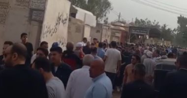 تشييع جثمان ابن شقيقة الفنان عبد الوهاب خليل بمقابر بيلا بكفر الشيخ
