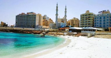 الوجهة المفضلة تعود للتألق.. شواطئ مطروح والساحل الشمالي تستعد للصيف شاطئ العوام