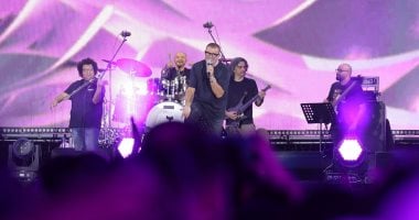 سهرة غنائية ضخمة لعمرو دياب.. حشد جماهيري وأغاني لايف لأول مرة حفل عمرو دياب