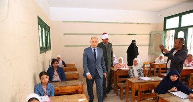 محافظ كفر الشيخ يتابع امتحانات الشهادة الابتدائية الأزهرية بالمعهد النموذجى محافظ كفر الشيخ يتابع سير امتحانات الشهادة الابتدائية