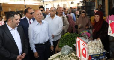 محافظ القاهرة: الأسواق الحضارية ساهمت في القضاء على العشوائية محافظ القاهرة يتفقد سوق الخلفاوى