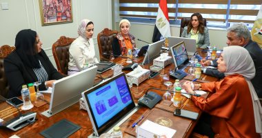 وزيرة التنمية المحلية تبحث مع وفد "حياة كريمة" مجالات التعاون المشترك بالمحافظات