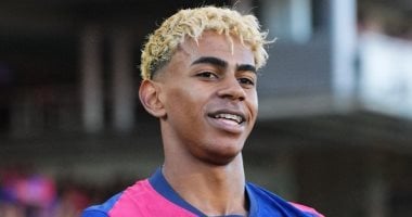 برشلونة يضرب فياريال بثنائية يامال وفيرمين فى الشوط الأول بالدورى الإسباني لامين يامال
