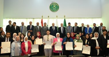 رئيس مجلس الشيوخ: الشباب هم شركاء حقيقيون فى بناء الحاضر ، فعاليات البرنامج التدريبي "بناء قدرات الشباب في مواجهة الأزمات