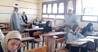 رئيس أزهر القليوبية يتفقد لجان امتحانات الشهادة الإعدادية.. صور