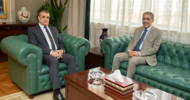 وزير الدولة للإنتاج الحربي يستقبل رئيس الهيئة العامة للاستعلامات