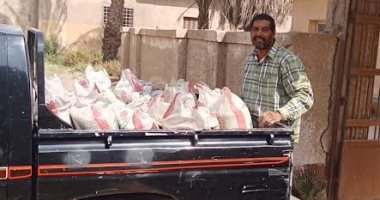 توزيع خلطة لرش البؤر المصابة بالقوارض فى الأراضى الزراعية بالفيوم