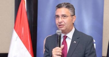 أسواق اليوم الواحد سلاح الدولة فى محاربة الغلاء لصالح المواطنين.. تساهم فى تقليل حلقات تداول السلع من المنتج للمستهلك.. نجاح المرحلة الأولى سبب افتتاح الثانية.. تستهدف تأمين مخزون استراتيجى من السلع الأساسية الدكتور شريف فاروق وزير التموين والتجارة الداخلية