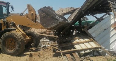 إزالة 10 حالات تعد على أرض زراعية جنوب بورسعيد