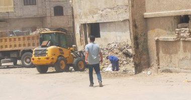 محافظ شمال سيناء يواصل متابعته لمبادرة النظافة والتجميل بشوارع العريش