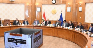 جامعة قناة السويس تستضيف اجتماع اللجنة التنفيذية للاختبارات الإلكترونية