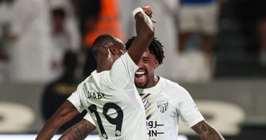 الشبكة نيوز : 
                                            الاتحاد يحسم موقعة الشباب بثلاثية فى الدوري السعودي.. فيديو
                                        