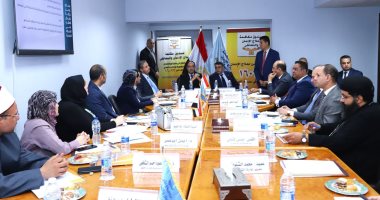 مدير صندوق مكافحة الإدمان يتابع تنفيذ الاستراتيجية القومية لمكافحة تعاطى المخدرات خلال متابعة تنفيذ الاستراتيجية القومية لمكافحة المخدرات والحد من مخاطر التعاطي والإدمان