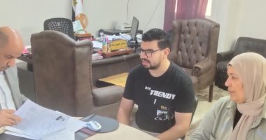 مديرية العمل بالإسماعيلية تستجيب بتوفير وظيفة لشاب من ذوى الهمم