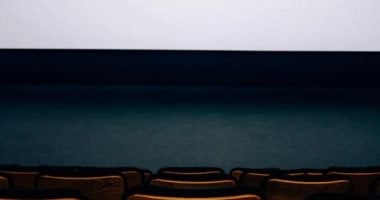 الشبكة نيوز : 
                                            تفسير حلم الذهاب للسينما.. شعور بالعزلة أو قلق من قرار ما أبرز التأويلات
                                        