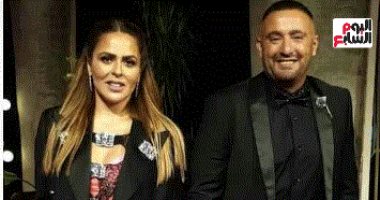 تفاصيل إعلان أحمد السقا انفصاله عن زوجته مها الصغير بعد 26 سنة زواج 