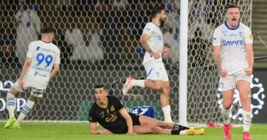 الشبكة نيوز : 
                                            الهلال يتعثر أمام الوحدة بالتعادل فى مواجهة الدوري السعودي
                                        
