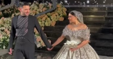 مسلم بعد حفل زفافه: بحب أكون مختلف في ملابسي وفني فرح مسلم