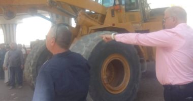 حى مدينة نصر شرق يزيل تعديات بمدينة الأمل ويضبط مخالفات بناء جانب من الحملة