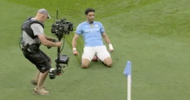 تحذيرات ودعوات للتدخل بعد واقعة عمر مرموش في الدوري الإنجليزي احتفال عمر مرموش