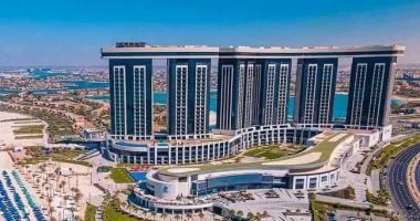 المنظمة العربية للسياحة تعلن اختيار "العلمين الجديدة" عاصمة المصايف العربية لعام 2025.. معايير عديدة للاختيار أبرزها البنية التحتية والأمن والسلامة.. وتؤكد: تقديرا لما تشهده المدينة من تطور عمرانى وسياحى متسارع مدينة العلمين الجديدة