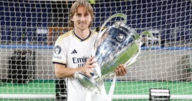 رسميًا.. ريال مدريد يعلن رحيل لوكا مودريتش بعد 13 موسمًا و28 لقبًا لوكا مودريتش