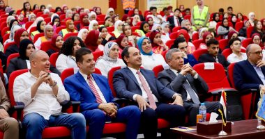 مدير صندوق مكافحة الإدمان ورئيس جامعة الغردقة يدشنان برنامج لتوعية الطلاب
