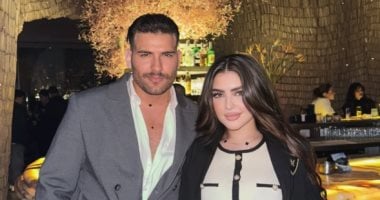 زوجة مسلم تنفى شائعات طلاقهما بعد ساعات من الزواج: عمرى ما هتخلى عنه مسلم وزوجته يارا تامر