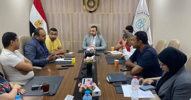 مدير الرعاية الصحية بالأقصر يتابع توافر الأدوية بالمستشفيات والوحدات