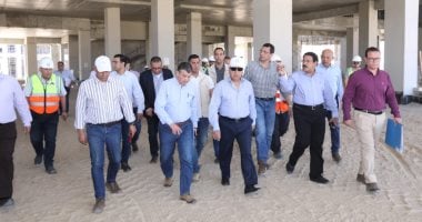 نائب رئيس مجلس الوزراء للتنمية الصناعية يتفقد الخط الثاني للقطار الكهربائي السريع من القاهرة للمنيا.. كامل الوزير: الشبكة تساهم في خلق محاور لوجيستية تربط بين البحرين الأحمر والمتوسط وشمال وجنوب البلاد بالموانئ وزير الصناعة يتفقد المشروعات التنموية والخدمية والصناعية