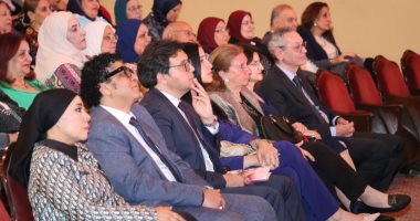 وزير الثقافة يشهد حفل فرقة أوبرا الإسكندرية ويشيد بالأداء الفنى