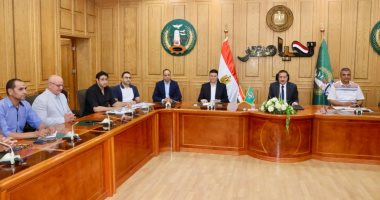 محافظ المنوفية يناقش الموقف الحالي لمنظومة التصالح على مخالفات البناء