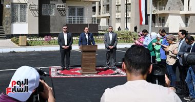 رئيس الوزراء: وحدة الإسكان الاجتماعى التى تقدمها الدولة للمواطن تدعمها بـ60%.. صور