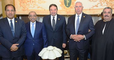 أمين عام الجبهة الوطنية: نعدكم سنكون صوتكم الذى لا يعارض من أجل المزايدة