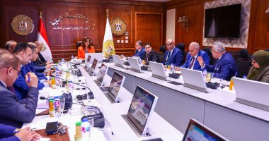 تسهيل إجراءات تراخيص المحال.. تفاصيل اجتماع اللجنة برئاسة وزيرة التنمية المحلية