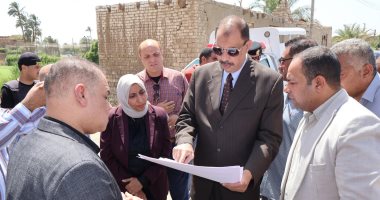 محافظ سوهاج يتفقد شارع طراد النيل بأخميم بعد أعمال الرصف والتجميل محافظ سوهاج يتفقد أعمال الرصف والتجميل