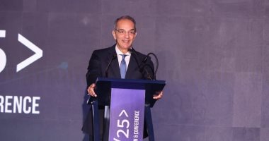 وزير الاتصالات: تنفيذ منظومة متكاملة من برامج بناء القدرات فى الأمن السيبرانى