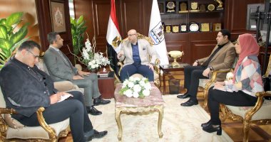 محافظ بني سويف يلتقي وفد المجلس القومي لحقوق الإنسان في مطلع زيارته للمحافظة