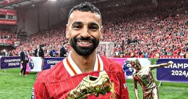 الشبكة نيوز : 
                                            محمد صلاح يواصل الاحتفال بثنائية الدوري الإنجليزي والحذاء الذهبي
                                        