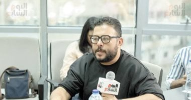 الشبكة نيوز : 
                                            وفاة والد السيناريست إياد صالح والجنازة اليوم من مسجد مصطفى محمود
                                        
