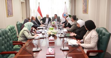 وزير الصحة يستقبل وزير العمل لبحث آليات تنظيم مهنة "مساعد الخدمات الصحية"