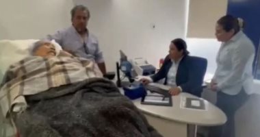 الشبكة نيوز : 
                                            بنك مكسيكى يطلب حضور مسنة 96 عاما للتحقق من هويتها لصرف معاشها 
                                        