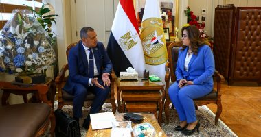 وزيرة التنمية المحلية تتابع مع محافظ جنوب سيناء مشروعات الخطة الاستثمارية