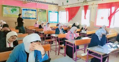 طلاب أولى وثانية ثانوى بشمال سيناء يؤدون الامتحانات وتشديد على عدم اصطحاب الهواتف الامتحانات بشمال سيناء