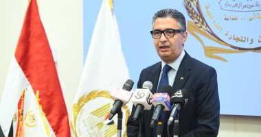 وزير التموين يعلن إنشاء شوادر لطرح خراف وأبقار حية للأضاحي.. اعرف الأسعار الدكتور شريف فاروق وزير التموين