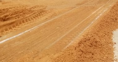 إصلاح هبوط أرضى بشارع جمال عبد الناصر فى مدينة السادات بالمنوفية